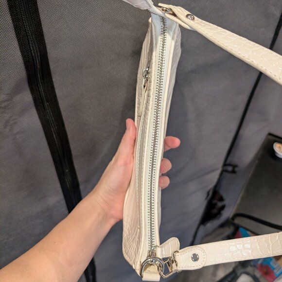 White Faux Croc Baguette Shoulder Bag Y2K Style - Picture 5 of 8